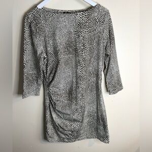 J. McLaughlin Brown and White Giraffe Patterned Blouse